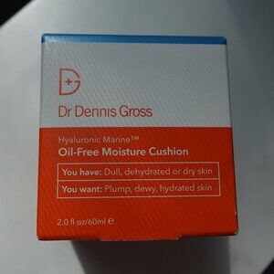 Dr. Dennis Gross Hyaluronic Marine Oil-Free Moisture Cushion